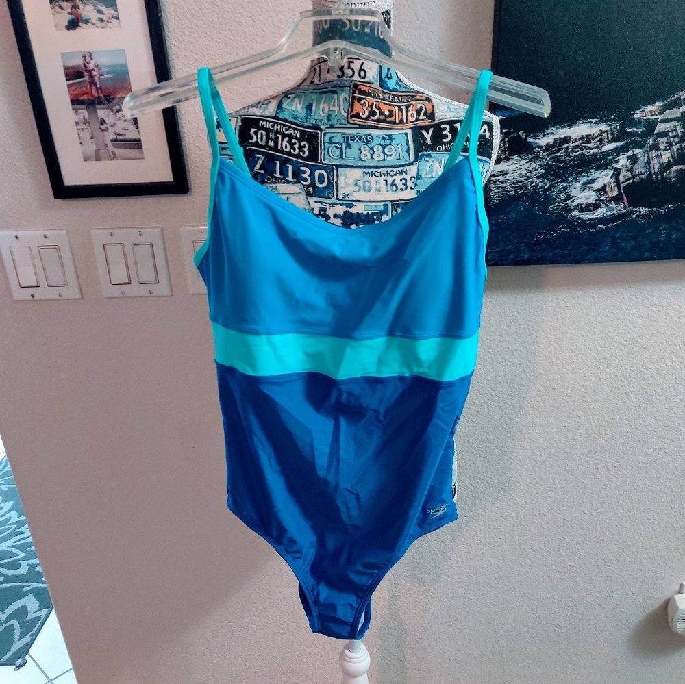 💋NWOT Speedo Blue & Aqua One-Piece Swimsuit